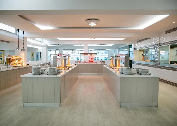 Asterias Beach Hotel